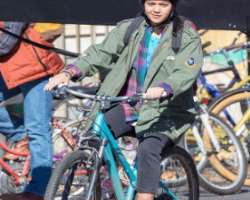 She enjoys riding a bike in her free time She enjoys riding a bike in her free time.